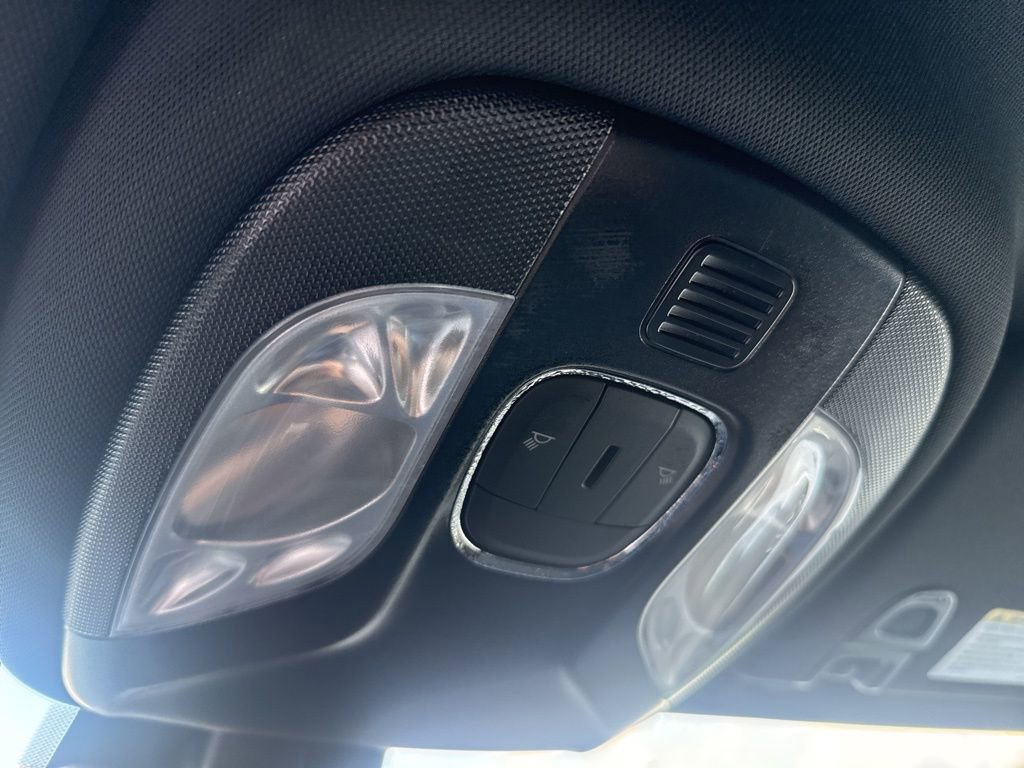 Used 2025 Jeep Compass Trailhawk image 23