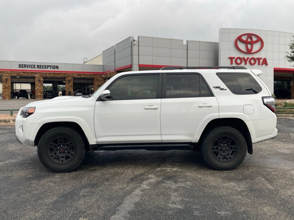 Used 2024 Toyota 4Runner TRD Off-Road Premium w/ Moonroof Package AWD/4WD image 8