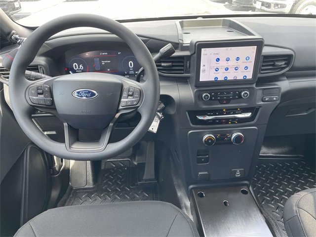 New 2025 Ford Explorer 4WD Police Interceptor image 4