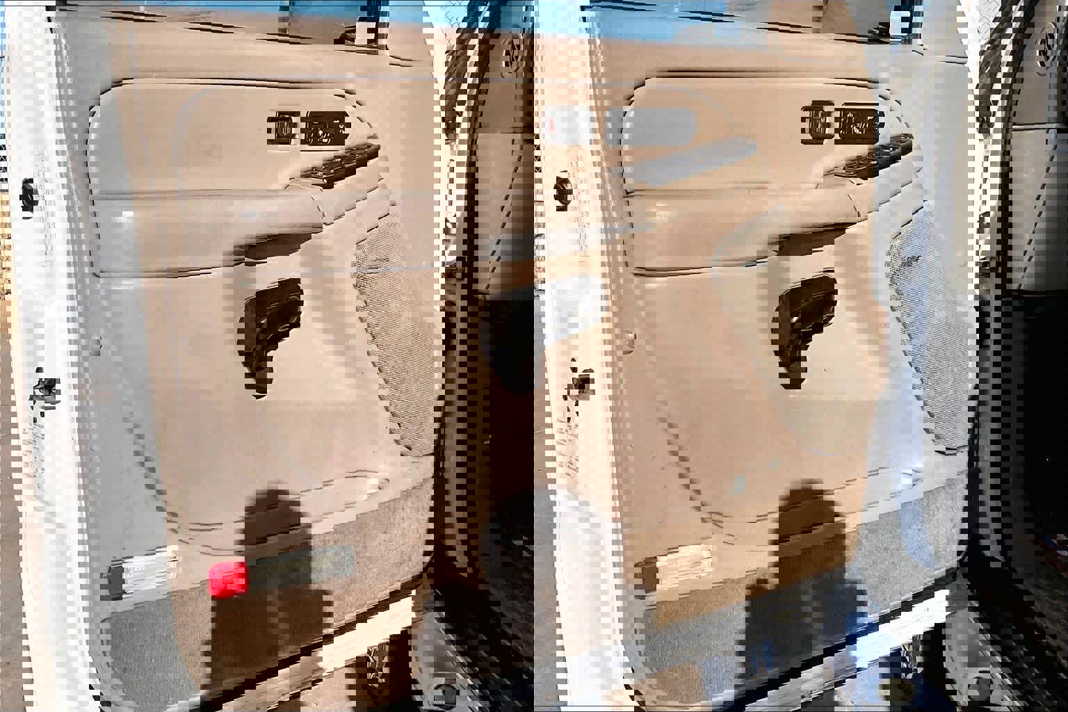 Used 2005 Chevrolet Avalanche Z66 w/ Sun And Sound Package image 24