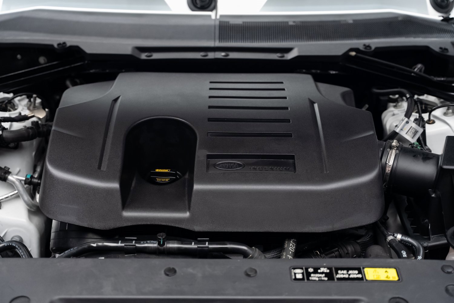 Used 2023 Land Rover Defender 130 First Edition image 77