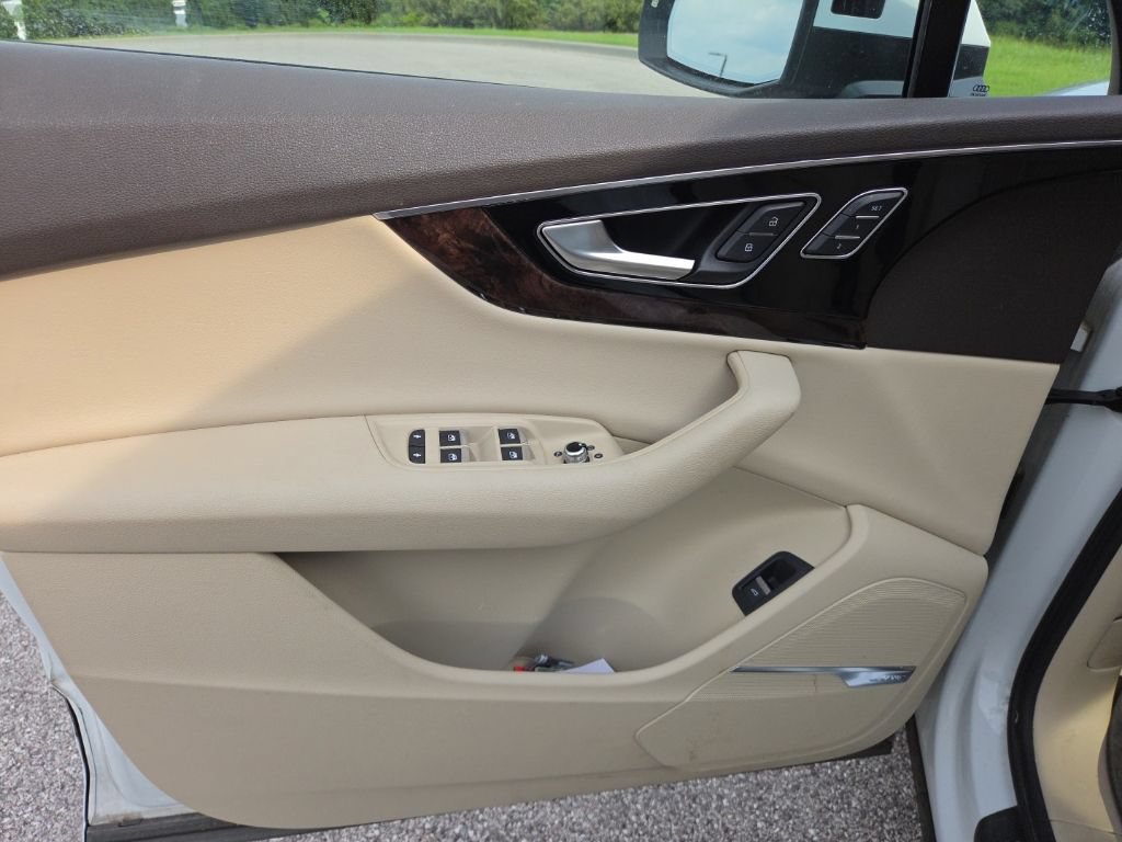 Used 2019 Audi Q7 3.0T Premium Plus AWD/4WD image 41