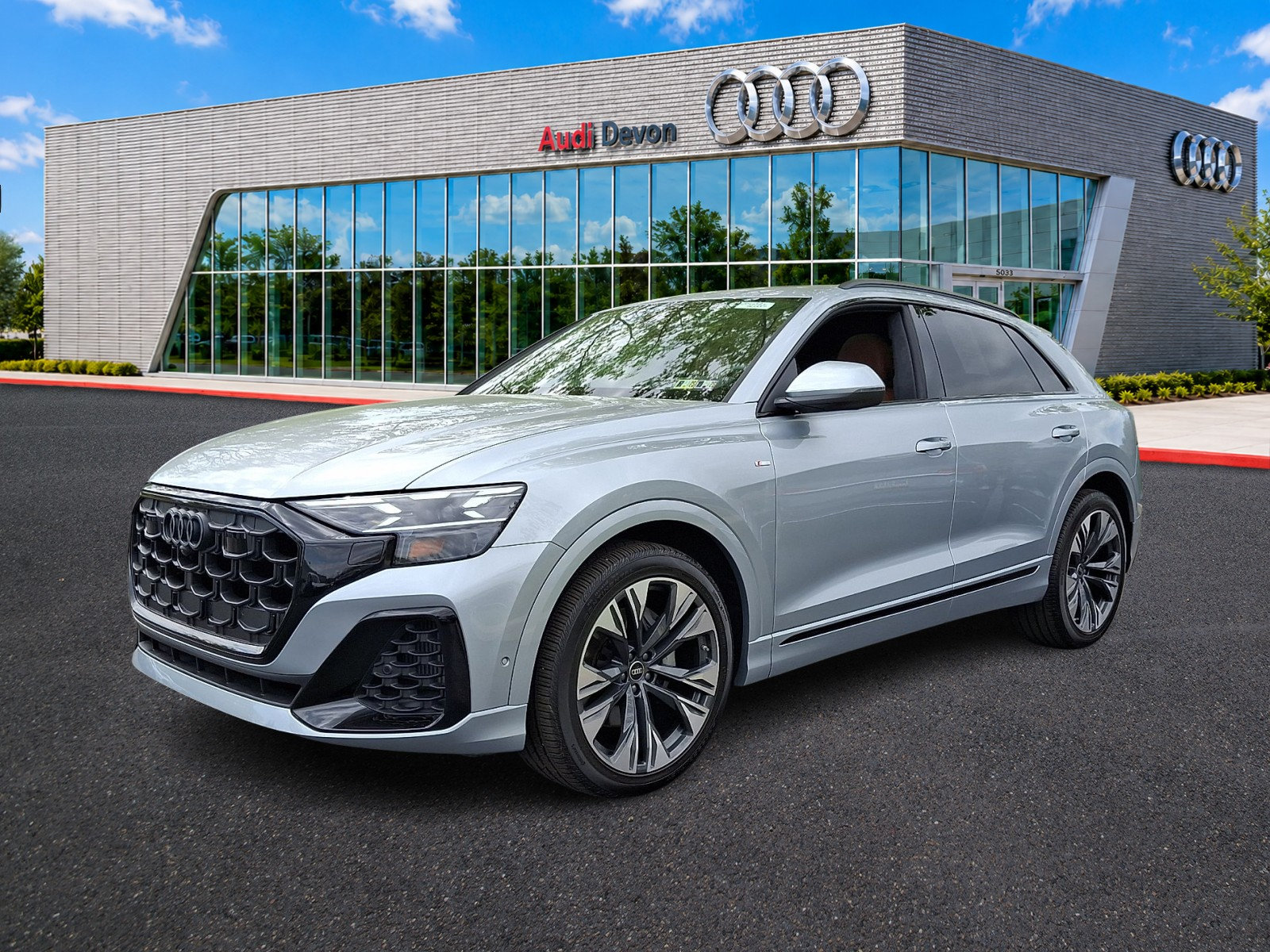 Used 2026 Audi Q8 Prestige w/ Prestige Package AWD/4WD image 3