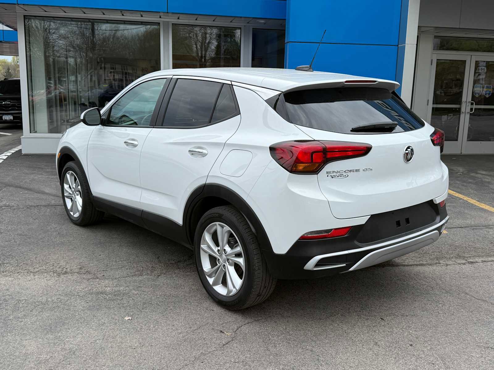 Used 2023 Buick Encore GX Preferred image 7