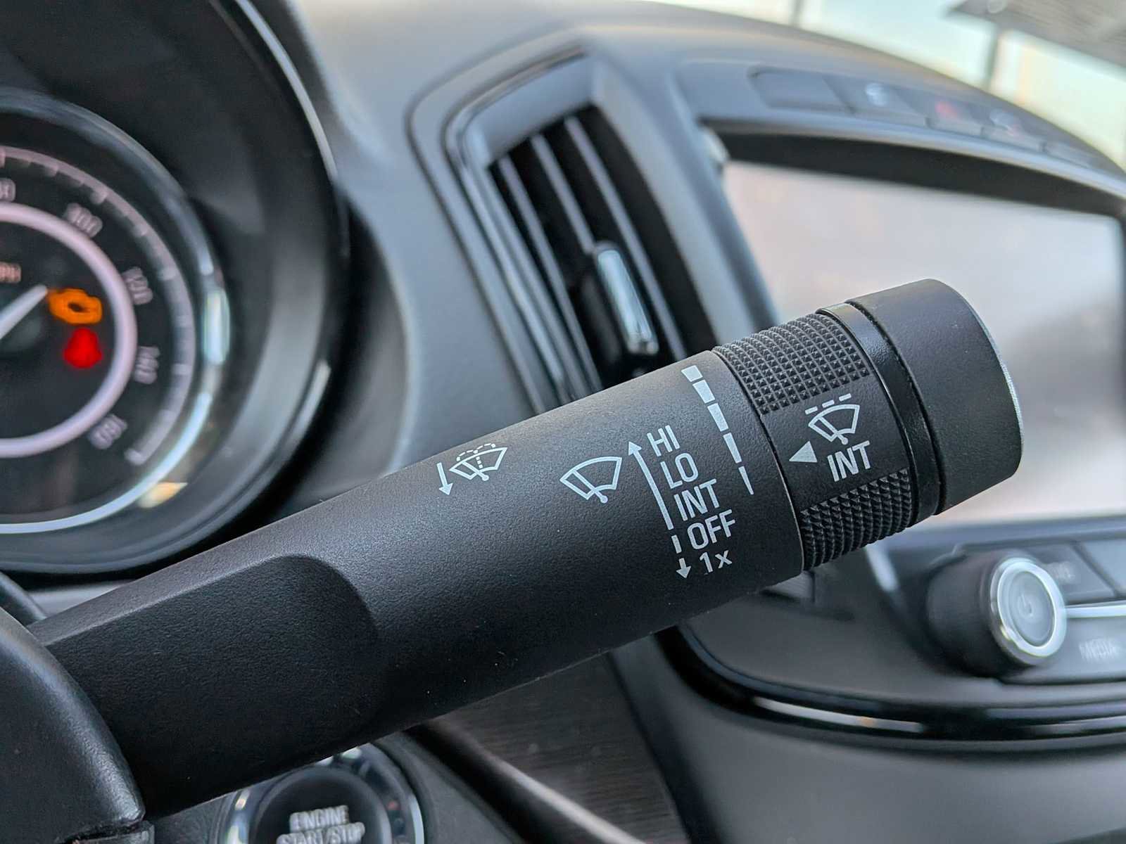 Used 2016 Buick Regal Premium image 24