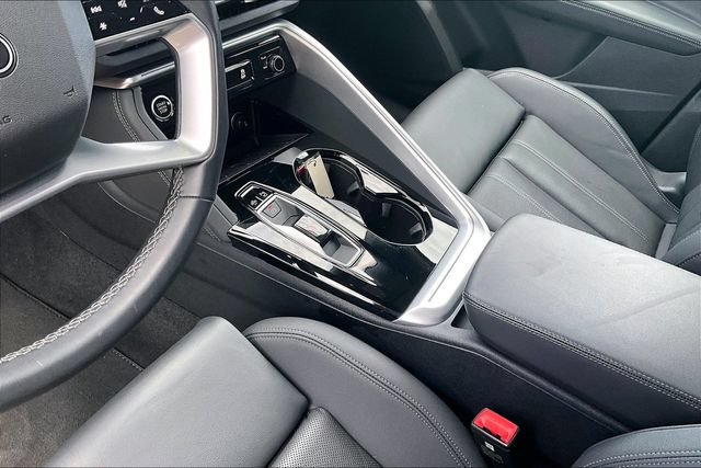 Used 2025 Audi Q5 Premium Plus w/ Premium Plus AWD/4WD image 14