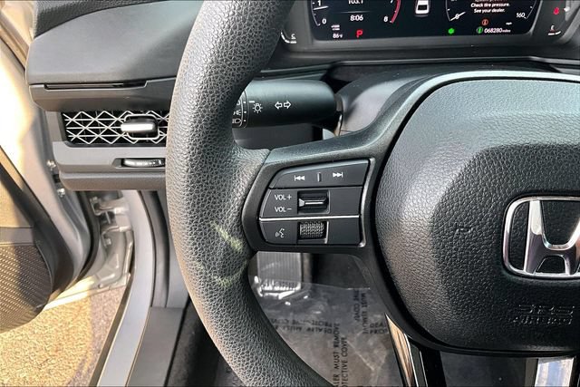 Used 2023 Honda Accord EX image 15