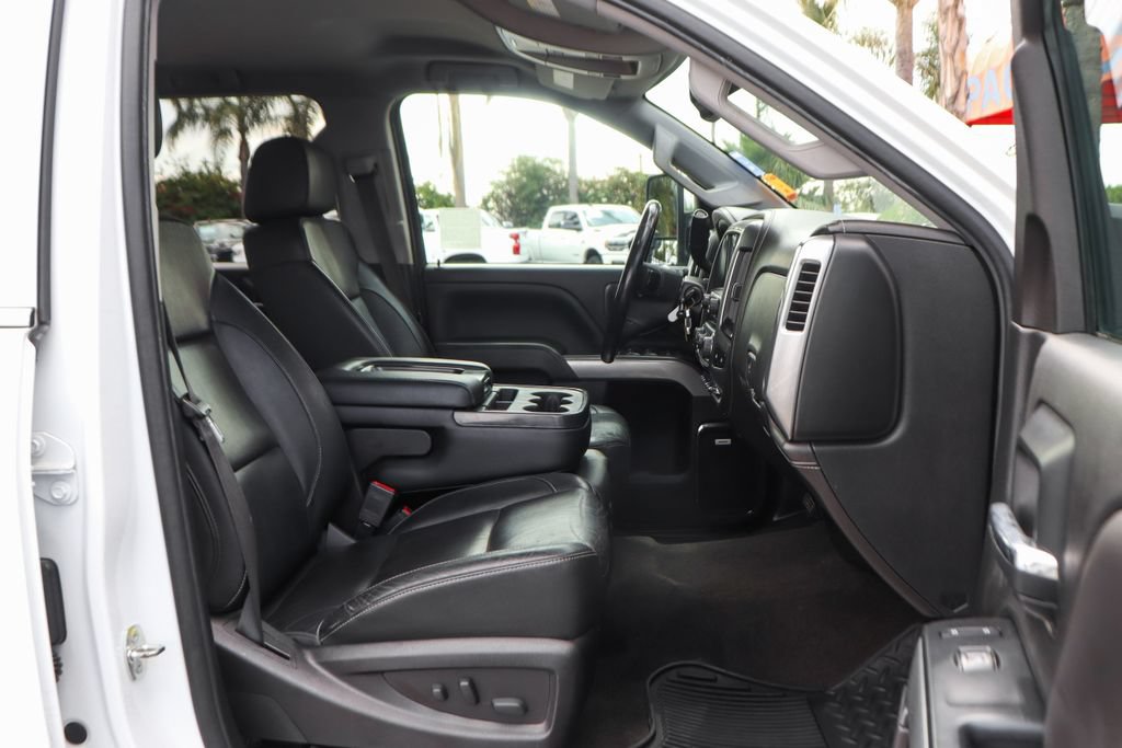 Used 2017 Chevrolet Silverado 2500 LTZ w/ Duramax Plus Package AWD/4WD image 37