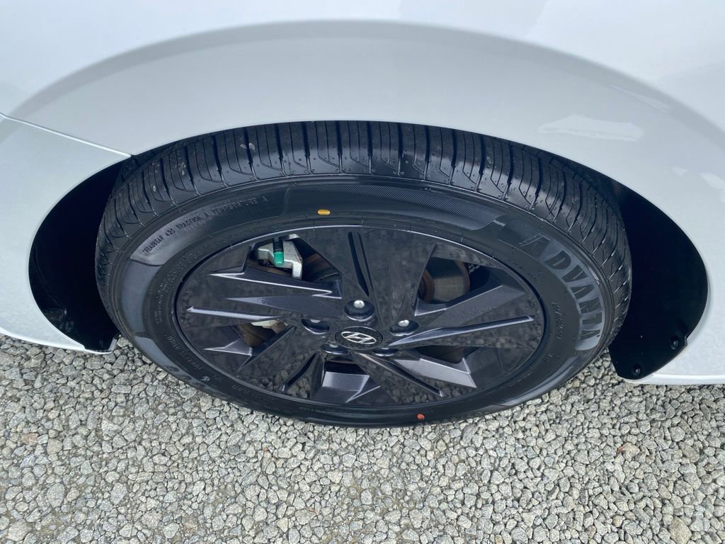 Used 2022 Hyundai Elantra SEL w/ Convenience Package image 24