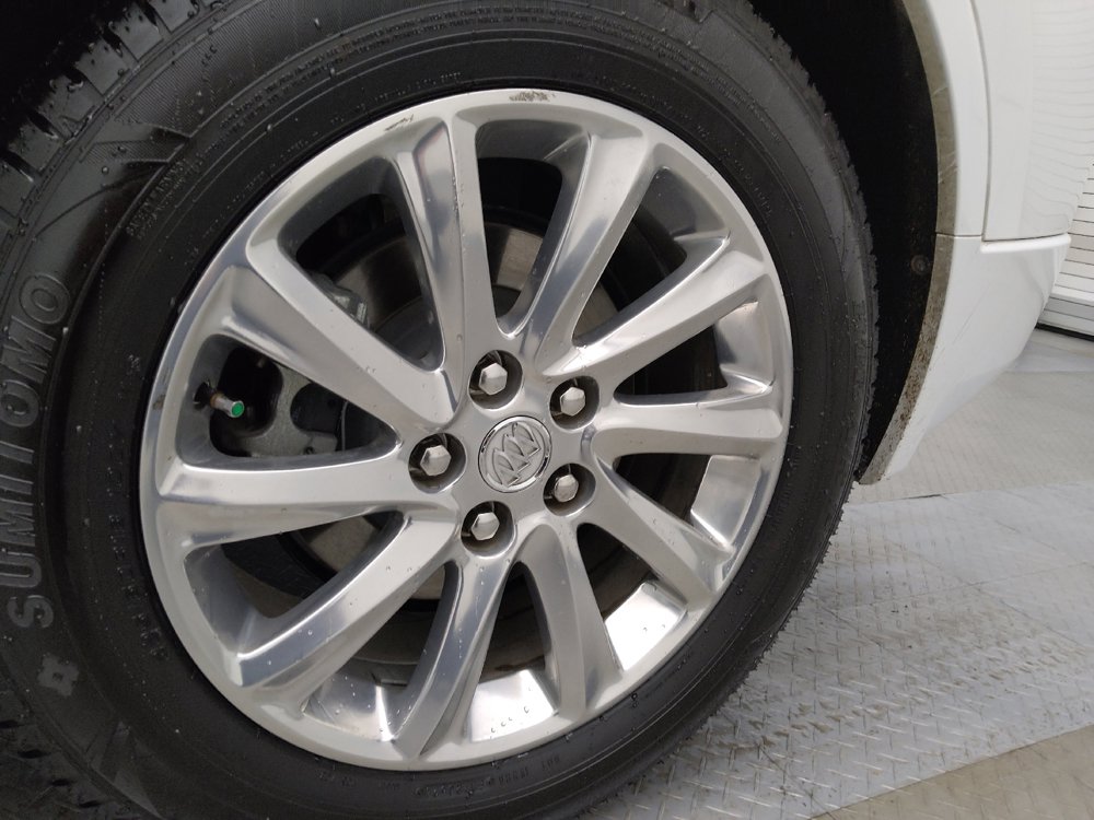 Used 2020 Buick Envision Essence image 31