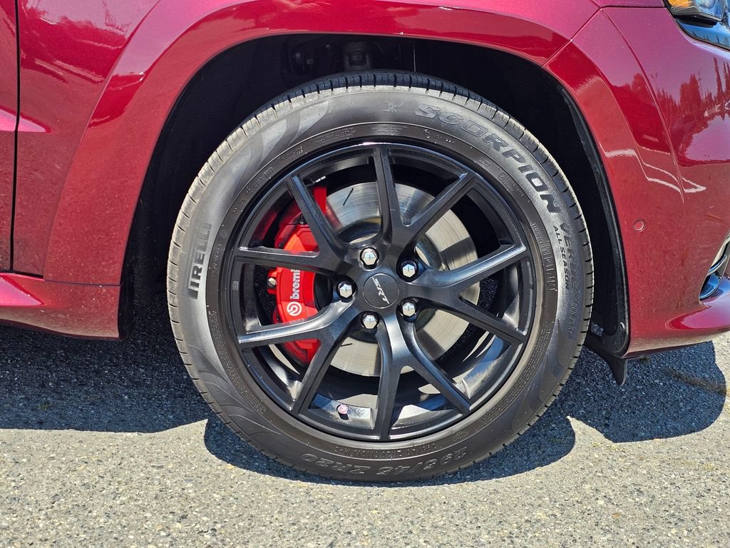 Used 2018 Jeep Grand Cherokee SRT w/ Trailer Tow Group IV AWD/4WD image 10