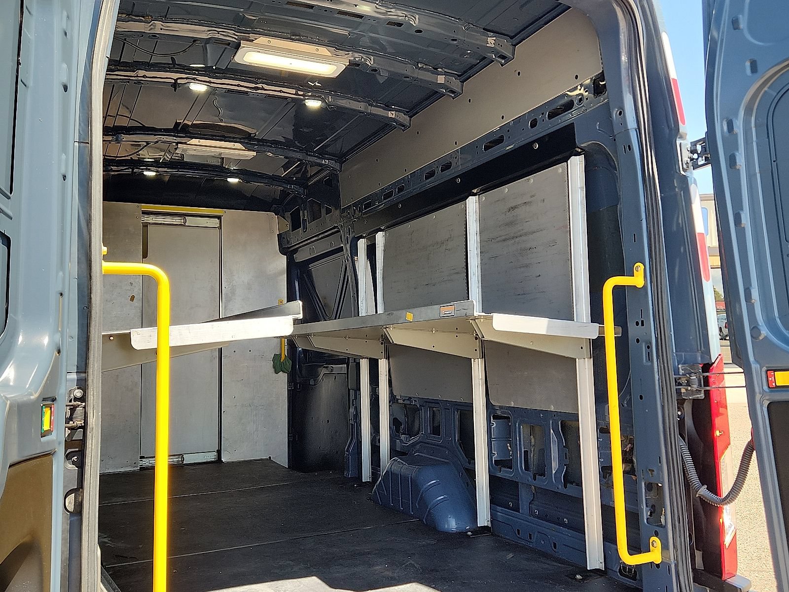 Used 2020 Ford Transit 250 148 High Roof Extended RWD image 8