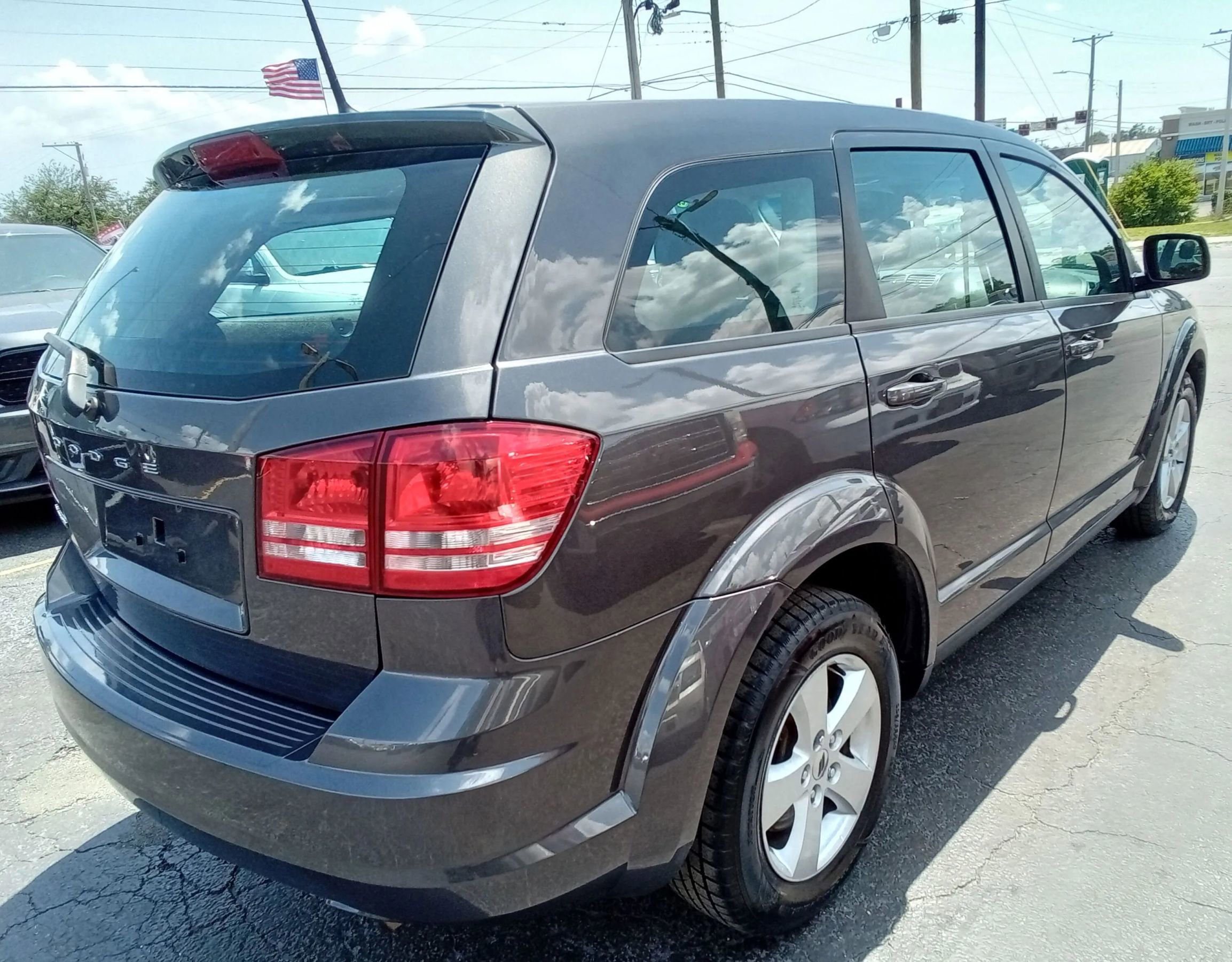 Used 2019 Dodge Journey SE w/ Comfort & Convenience Group image 5