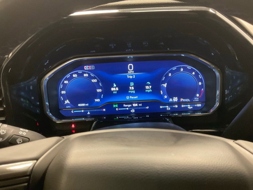 Used 2024 Chevrolet Silverado 2500 ZR2 w/ Technology Package image 2