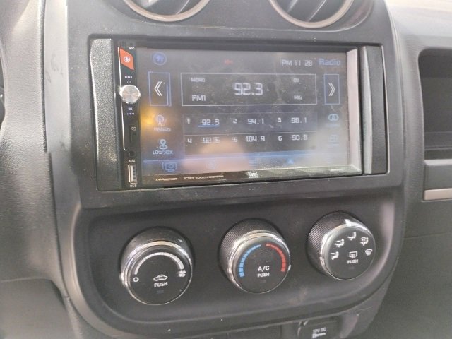 Used 2017 Jeep Patriot 75th Anniversary w/ Power Value Group image 15