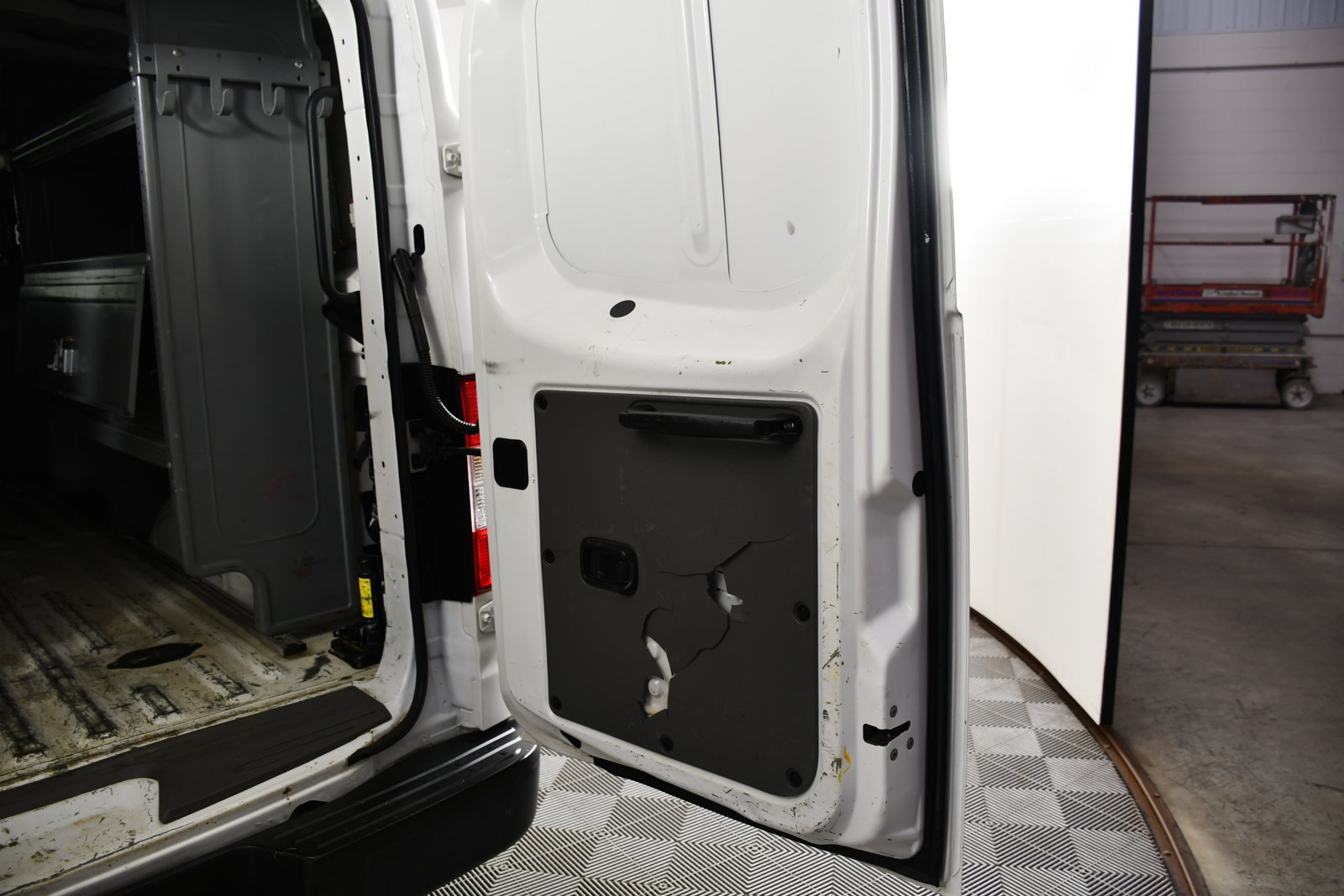 Used 2018 Nissan NV 1500 S RWD image 47