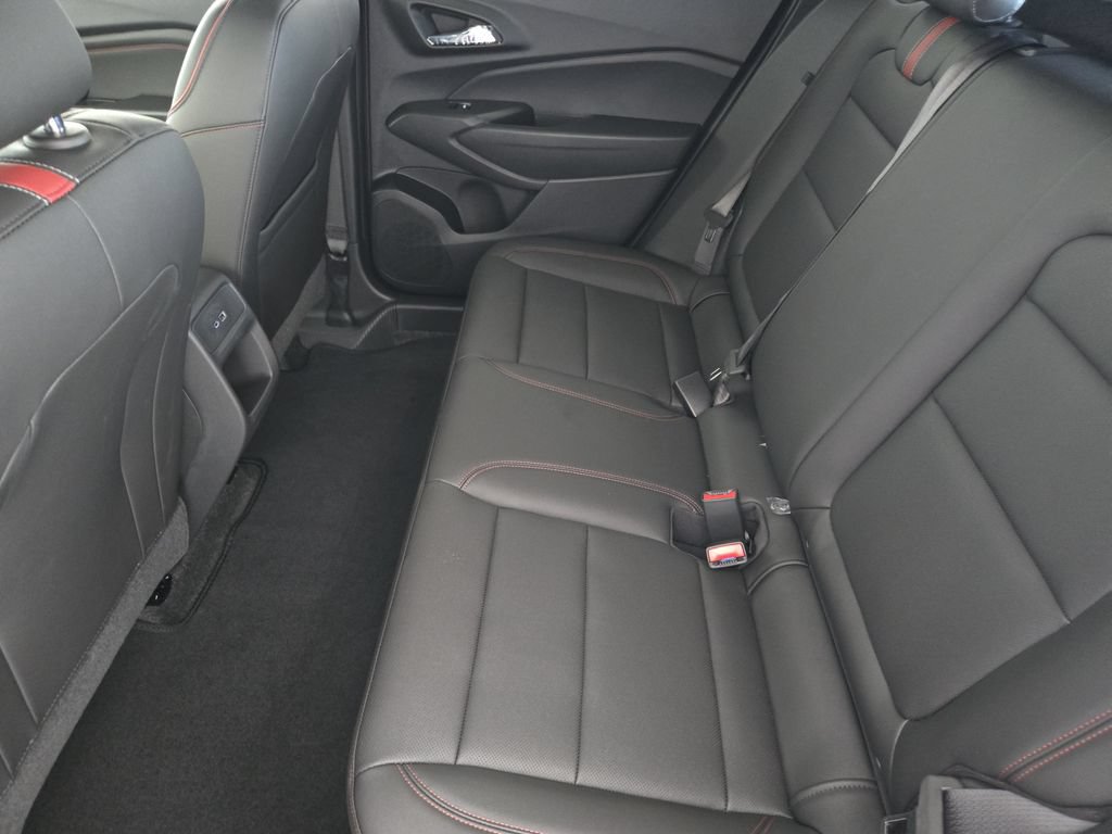 New 2026 Chevrolet Trax RS w/ Sunroof Package FWD image 34