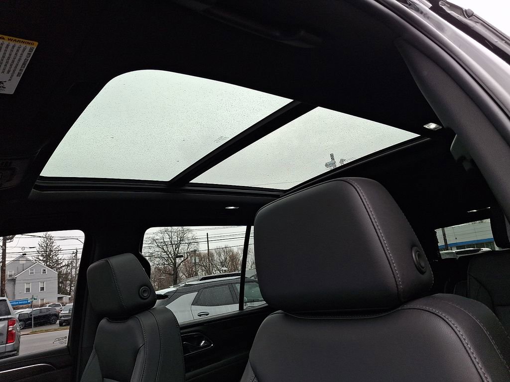 Used 2024 Chevrolet Tahoe Z71 w/ Luxury Package image 15