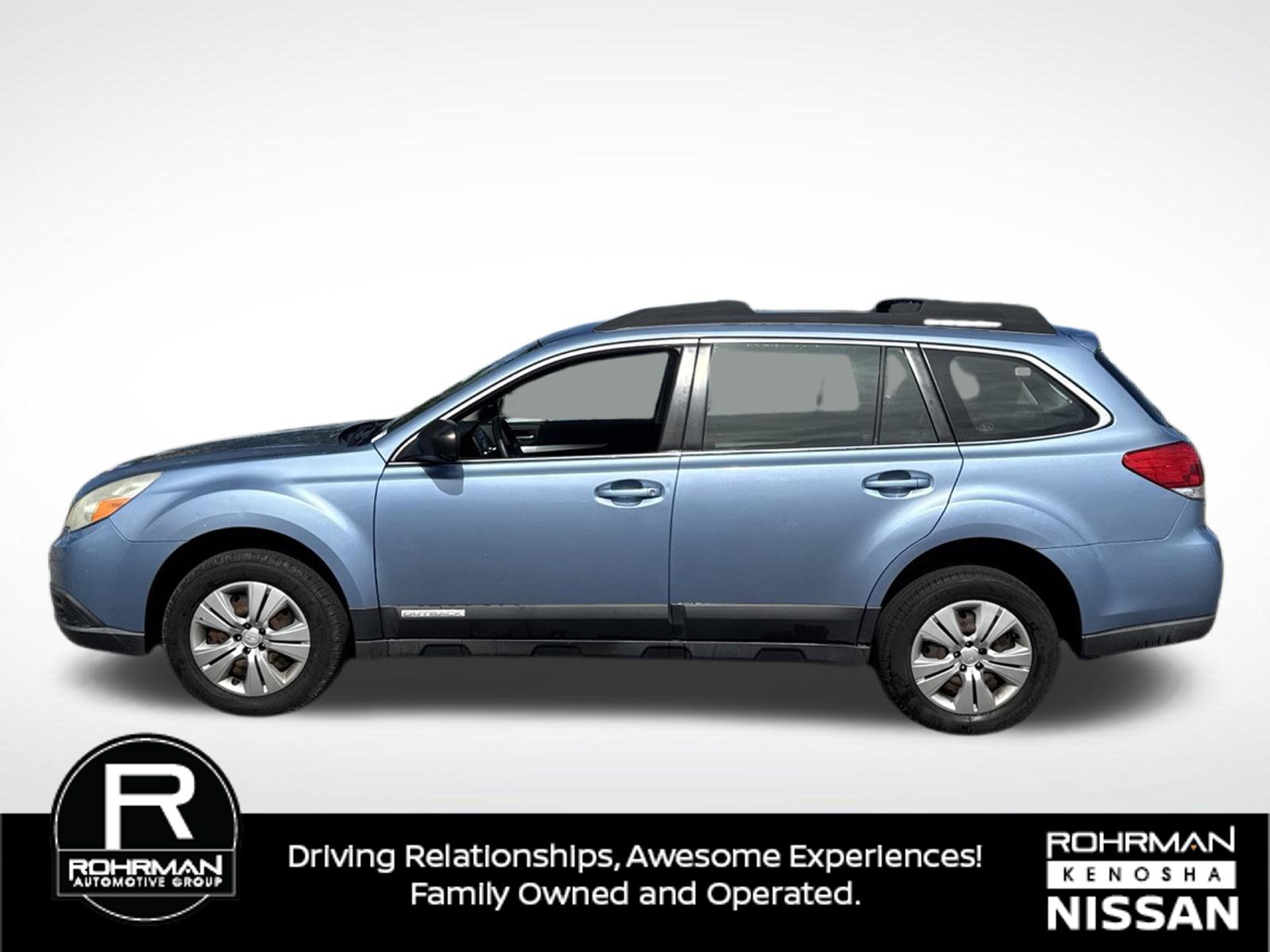Used 2010 Subaru Outback 2.5i AWD/4WD image 9