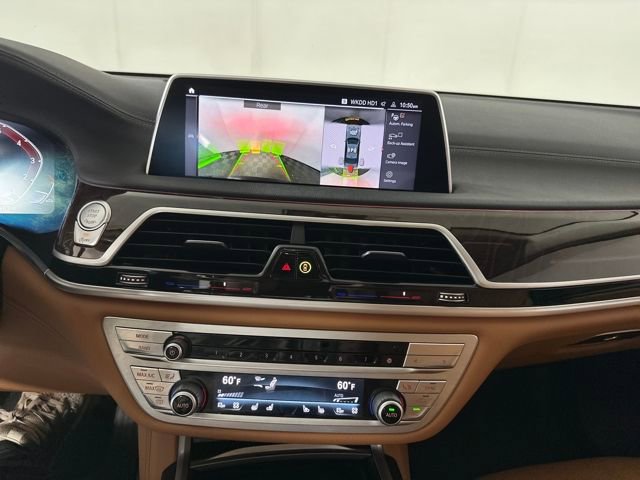 Used 2021 BMW 750i xDrive image 22