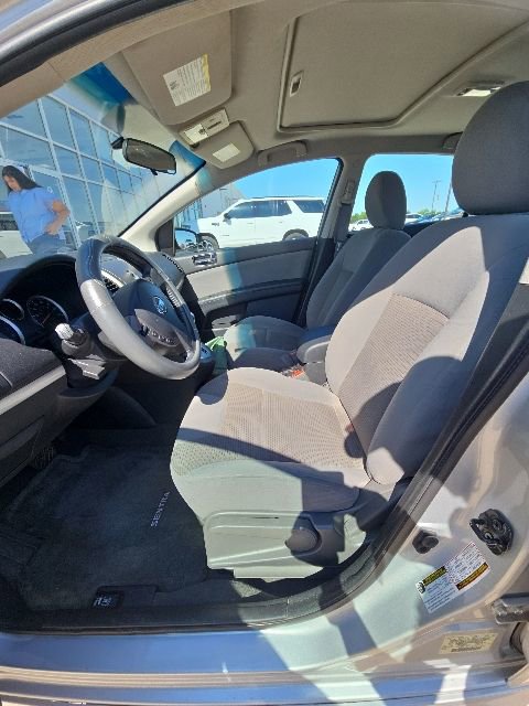 Used 2012 Nissan Sentra 2.0 SR w/ Special Edition Pkg FWD image 2