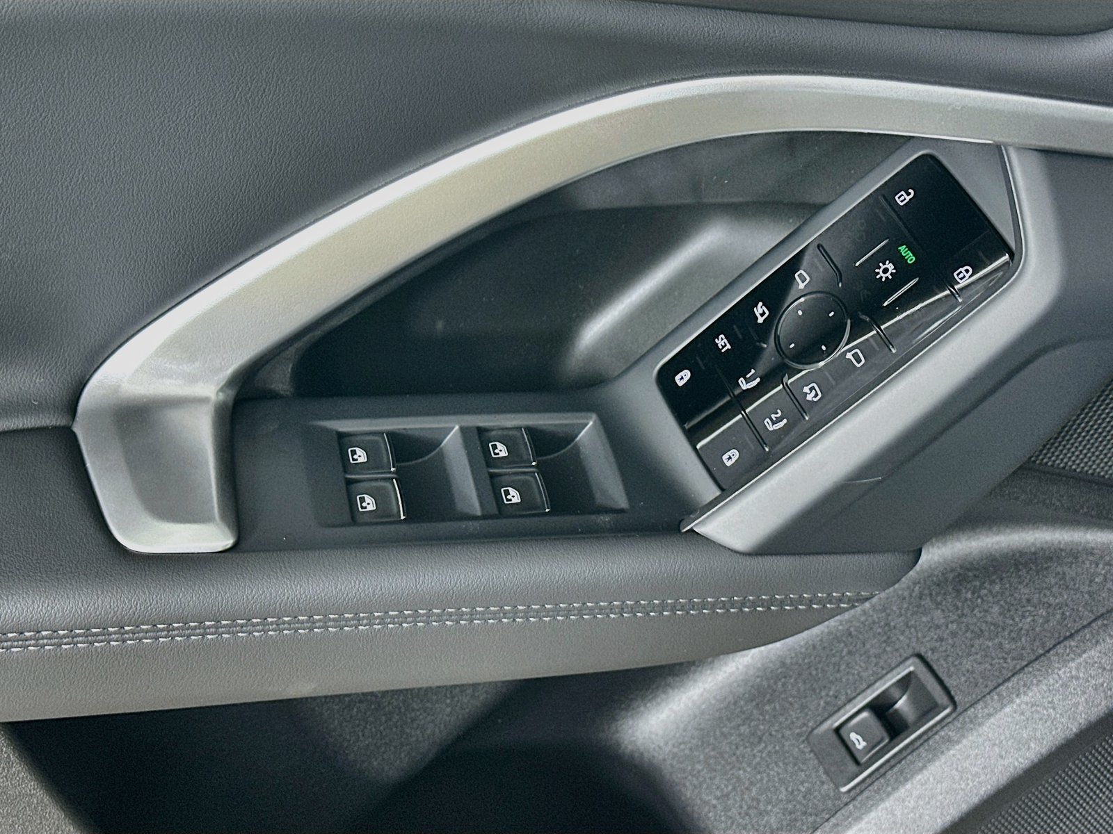 New 2026 Audi Q5 2.0T AWD/4WD image 16
