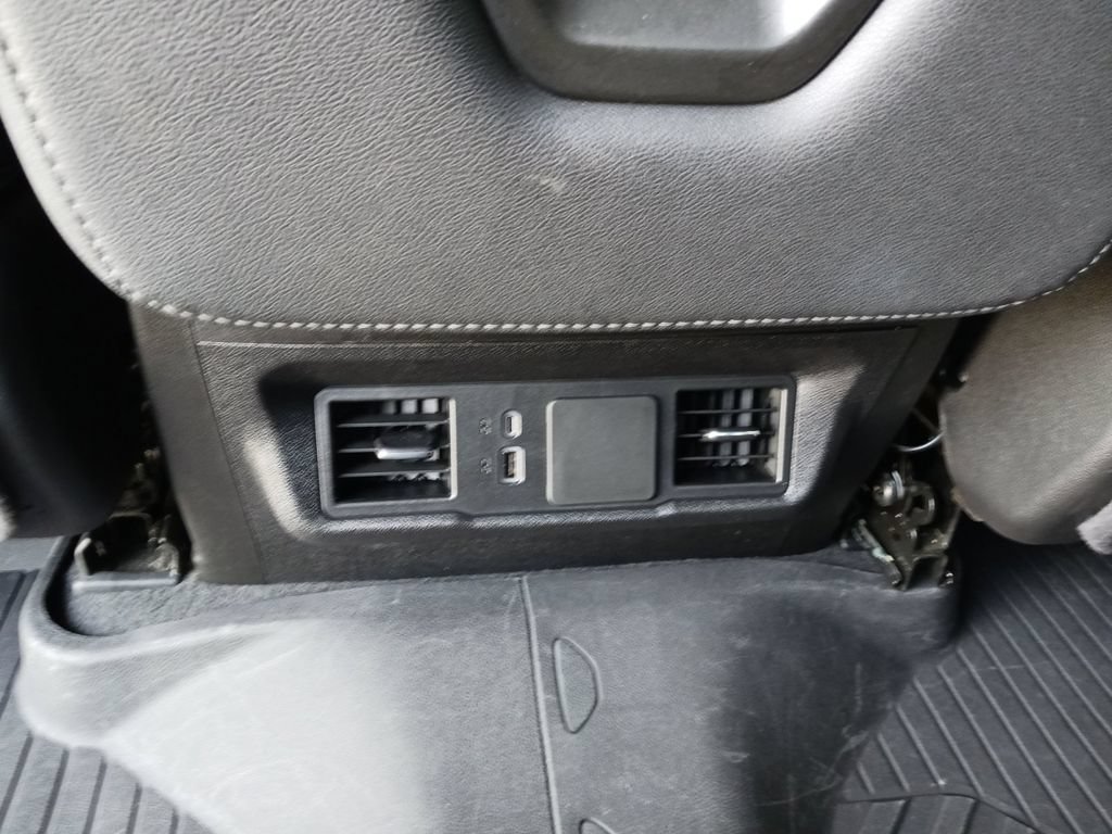 Used 2024 Chevrolet Silverado 1500 Custom AWD/4WD image 22