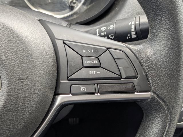 Used 2020 Nissan Versa S FWD image 27