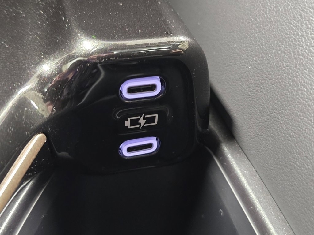 New 2026 Toyota Crown Platinum image 32