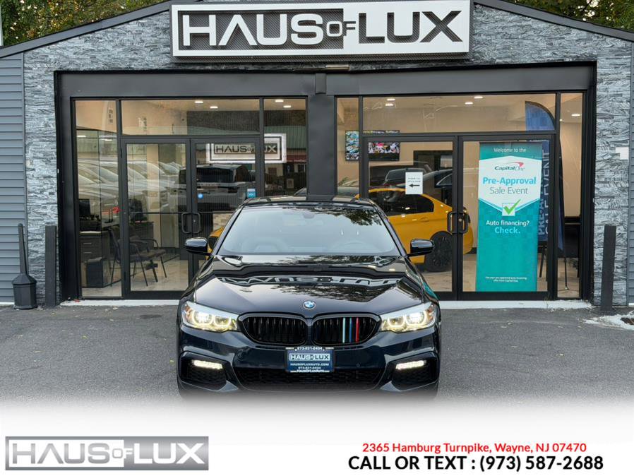 Used 2018 BMW 530i xDrive w/ M Sport Package image 4