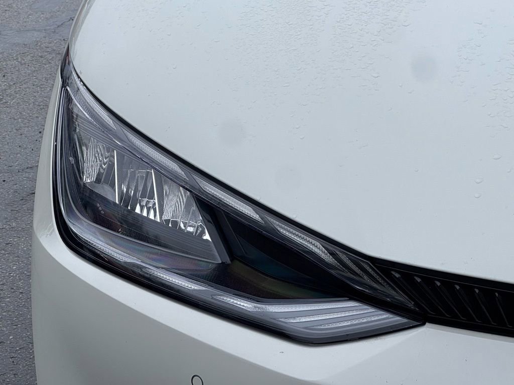 Used 2022 Kia EV6 Wind w/ Wind Technology Package AWD/4WD image 4