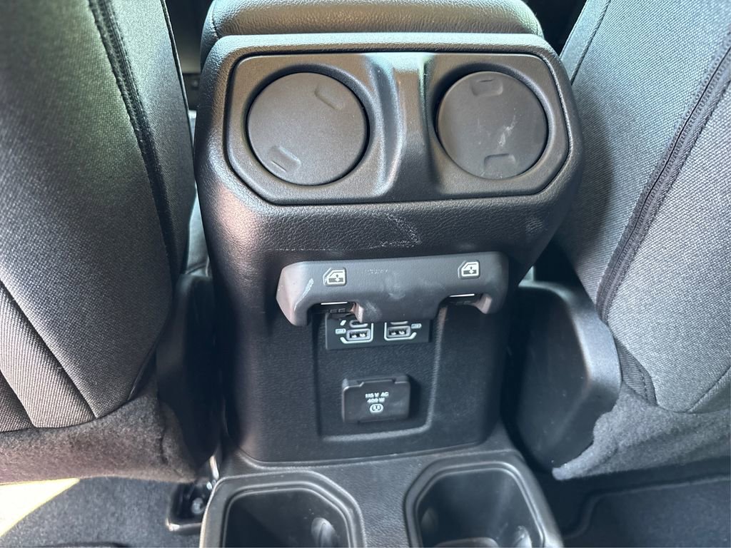 Used 2024 Jeep Gladiator Sport image 34