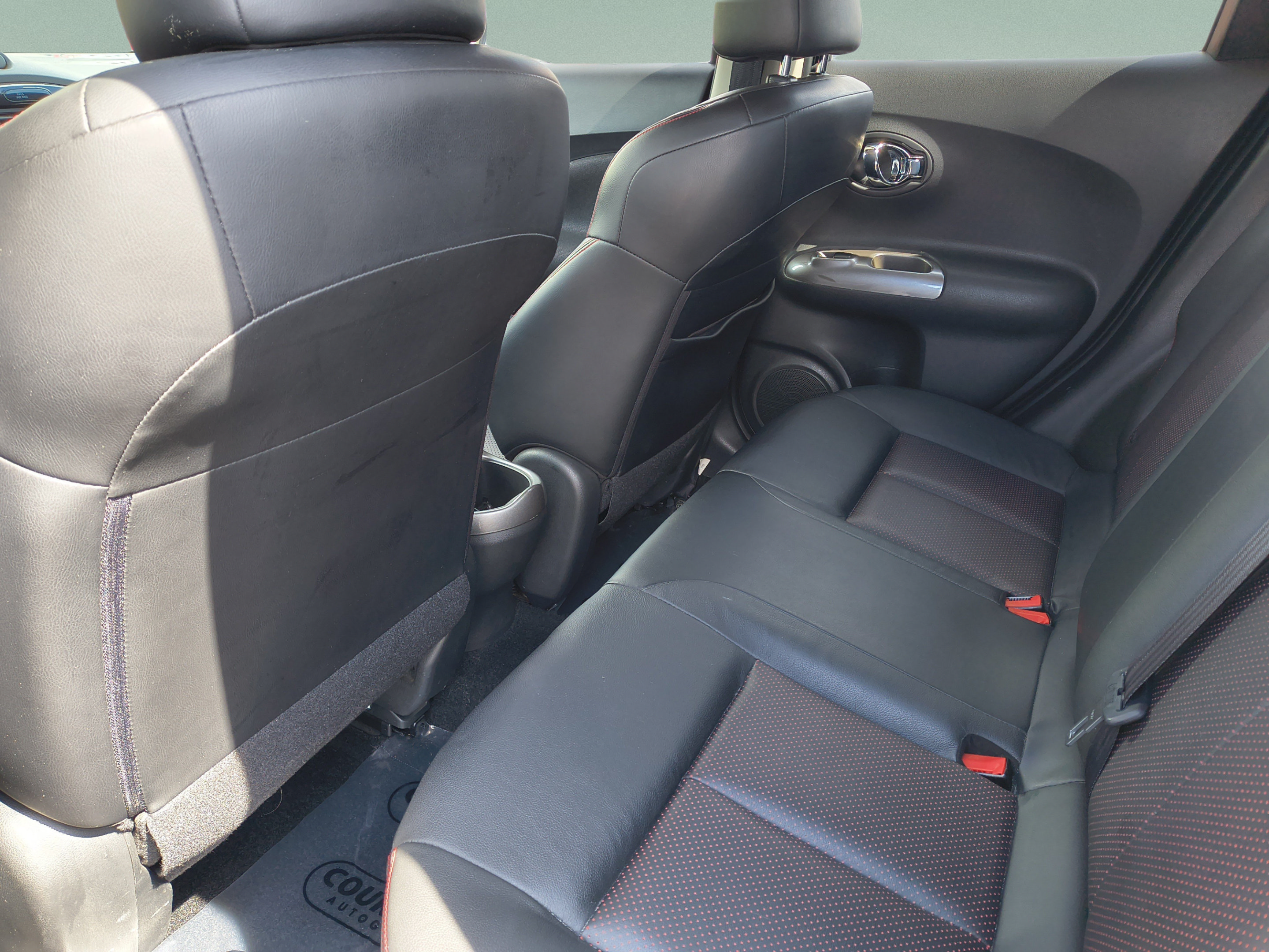 Used 2014 Nissan Juke SL FWD image 13