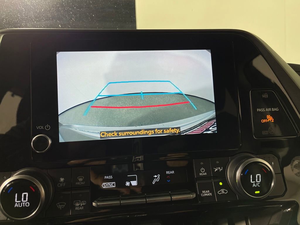 Used 2023 Toyota Highlander XLE image 21