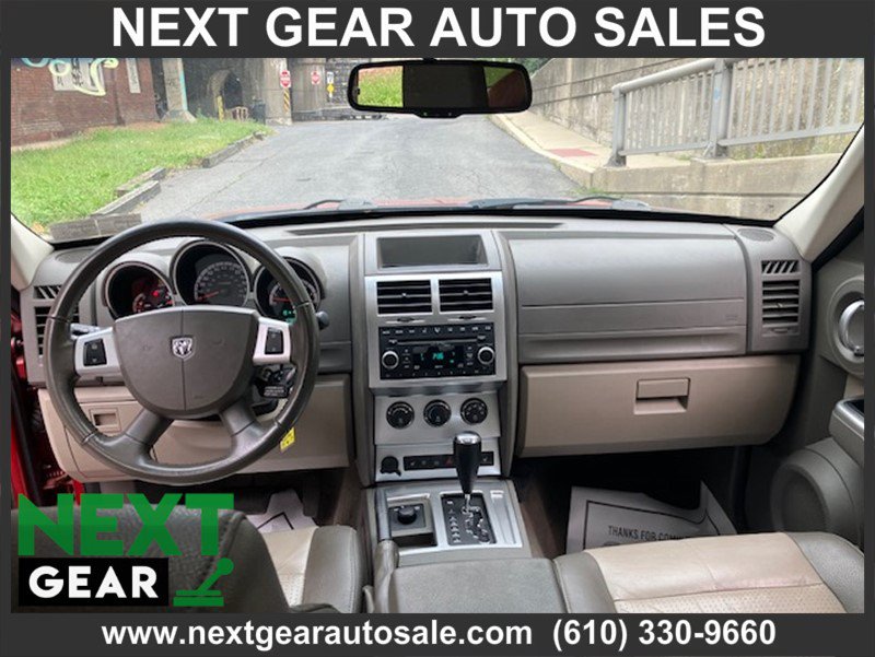 Used 2007 Dodge Nitro SLT AWD/4WD image 10