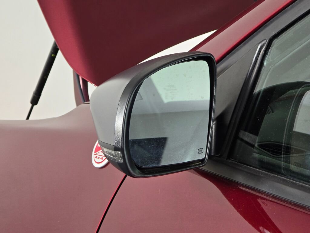 Used 2021 Jeep Cherokee Trailhawk w/ Technology Group image 11