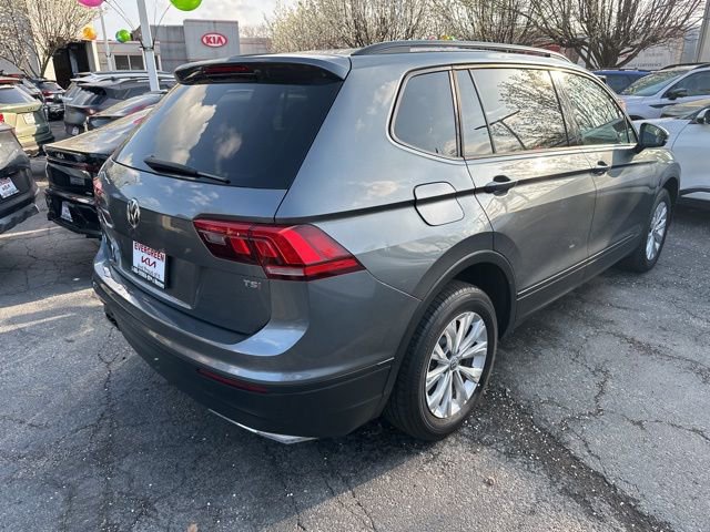 Used 2018 Volkswagen Tiguan S image 4