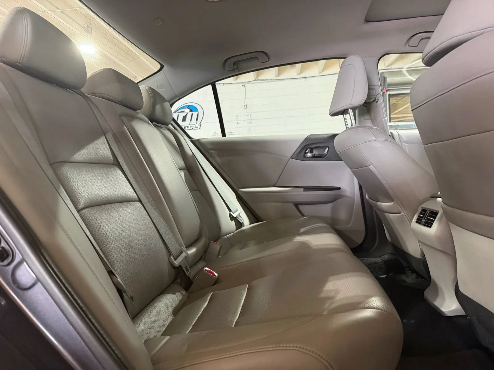 Used 2017 Honda Accord EX-L image 13