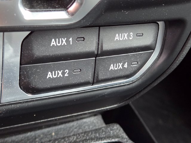 Used 2024 Jeep Wrangler Unlimited Rubicon w/ XTREMEE 35" Tire Package AWD/4WD image 30