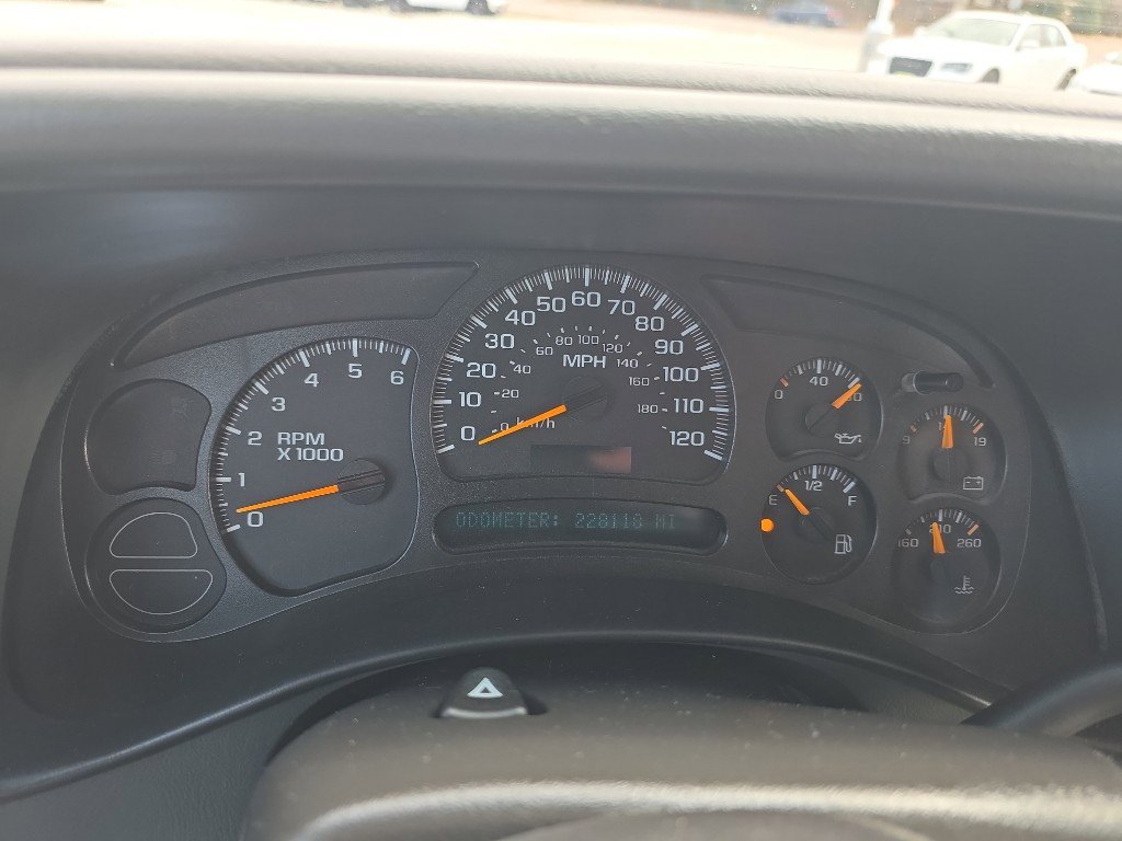 Used 2005 Chevrolet Silverado 1500 w/ Safe And Sound Package image 11