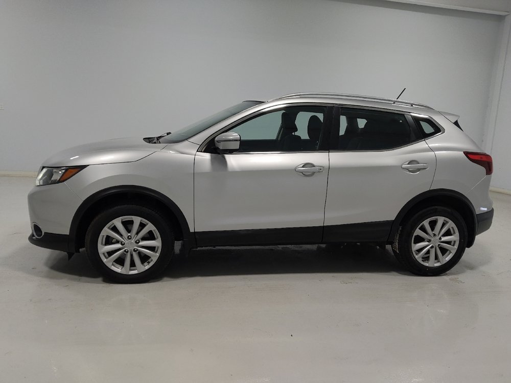 Used 2017 Nissan Rogue Sport SV w/ SV Premium Package AWD/4WD image 2