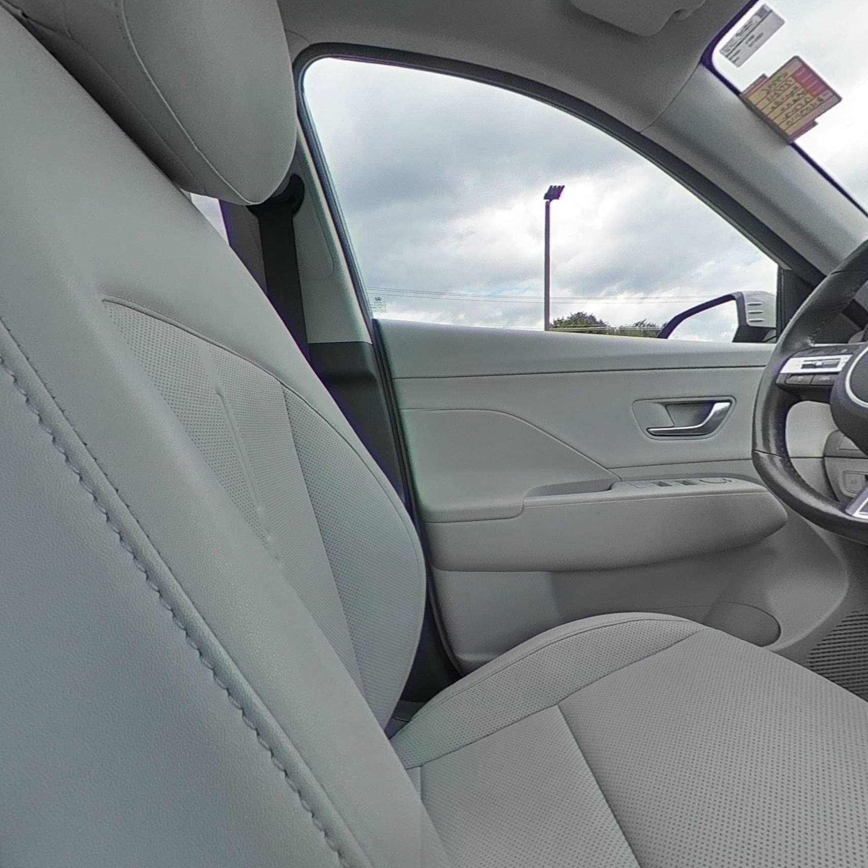Certified 2024 Hyundai Kona Limited AWD/4WD image 34