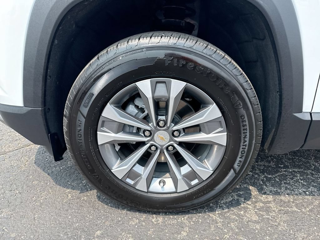 Used 2026 Chevrolet Equinox LT w/ Convenience Package II FWD image 10