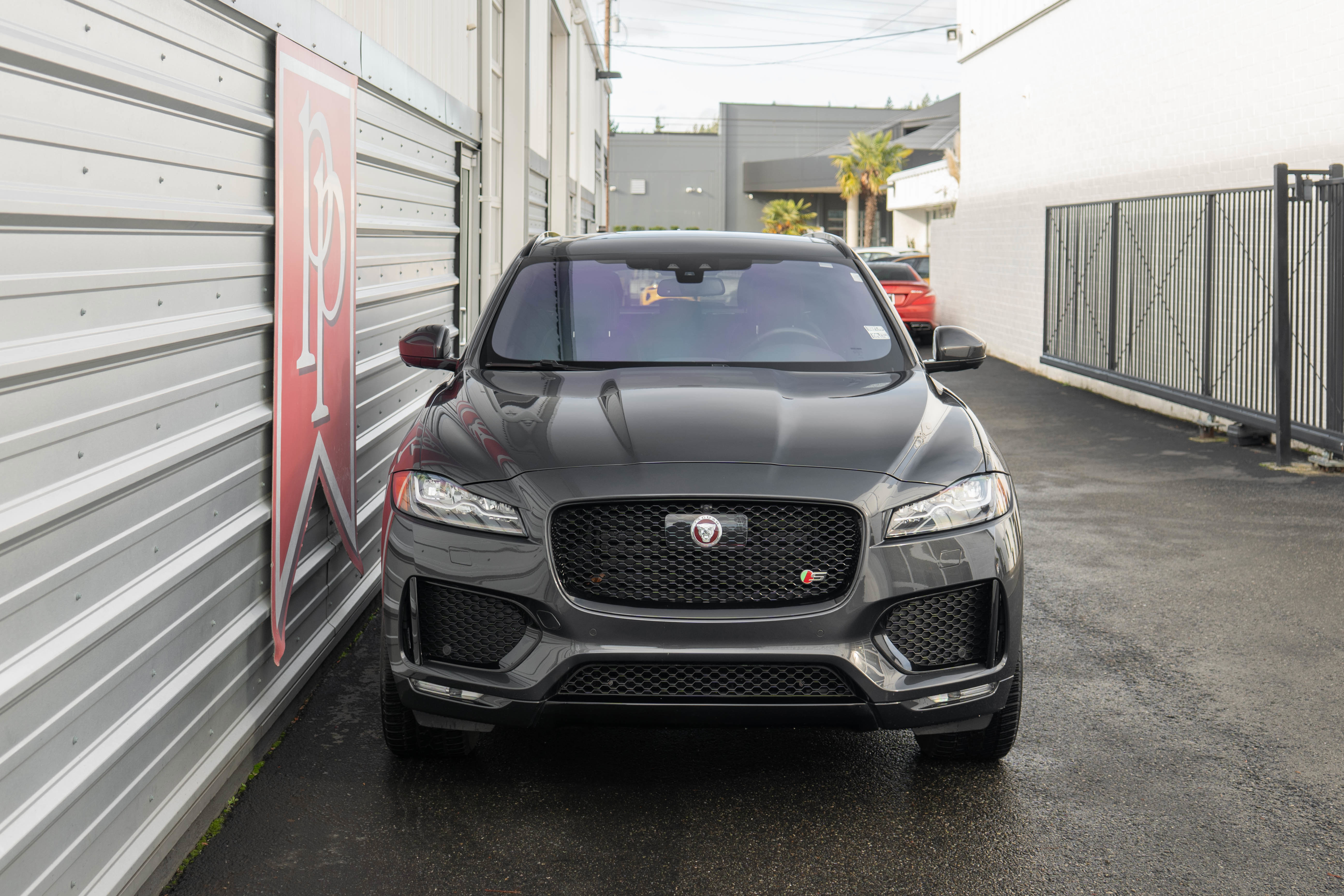 Used 2017 Jaguar F-PACE S image 37