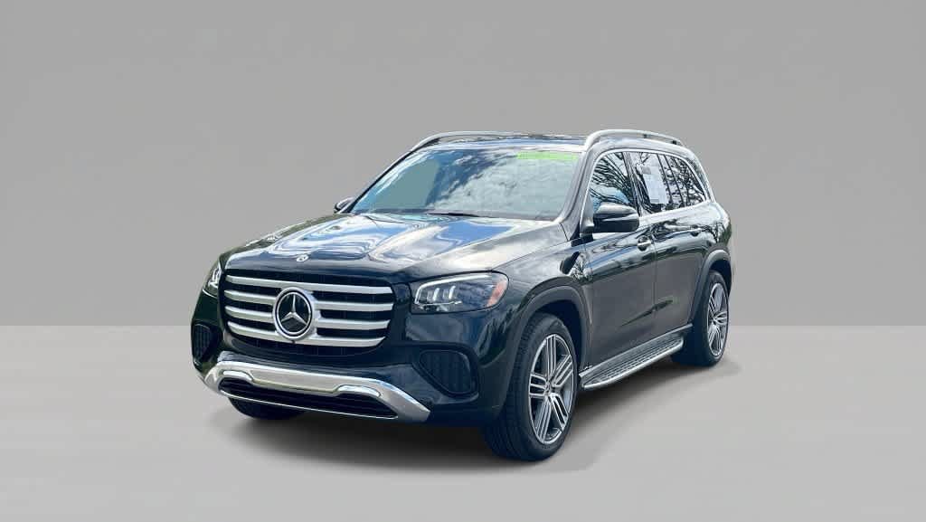 Used 2026 Mercedes-Benz GLS 450 4MATIC image 1