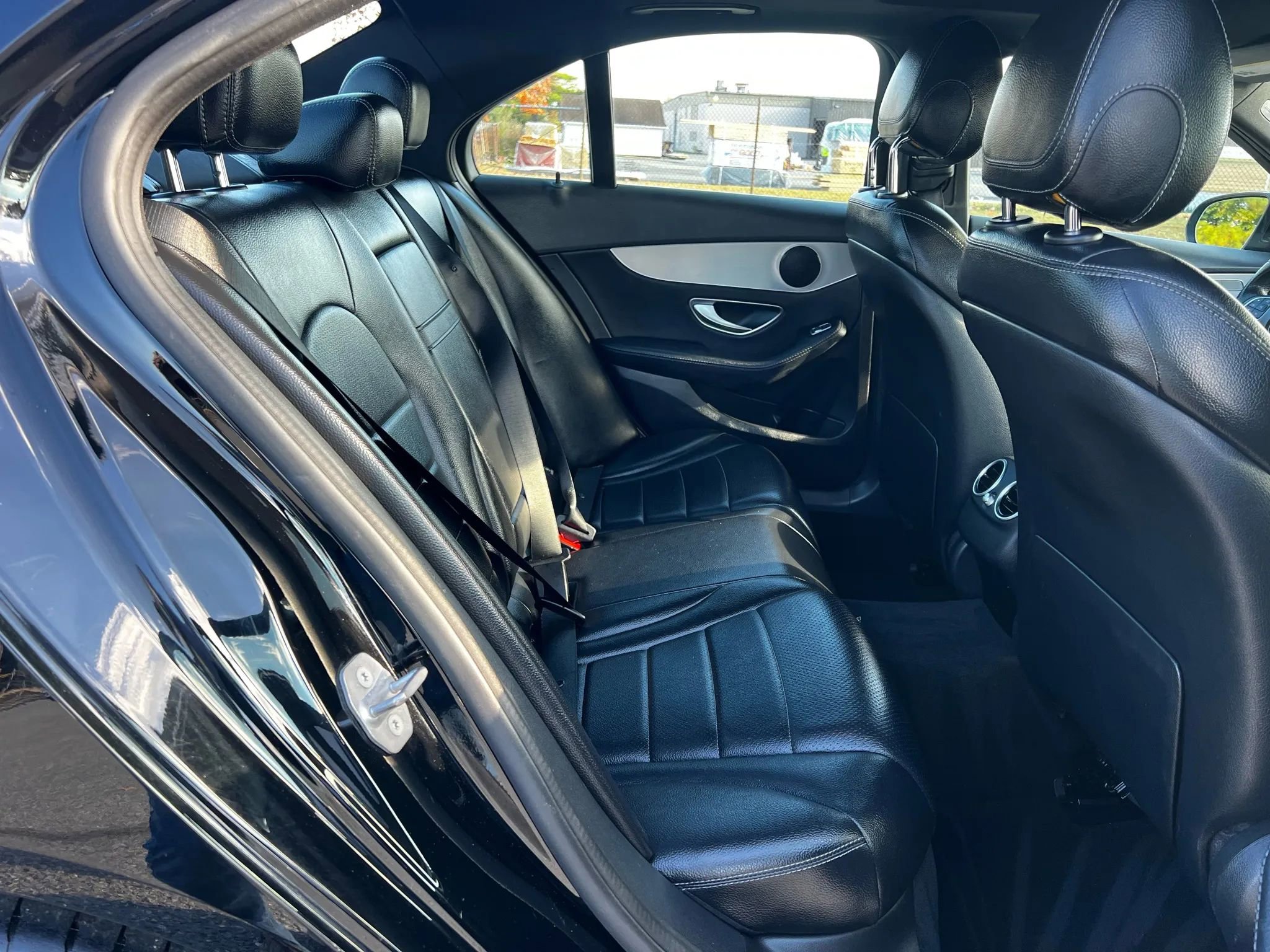 Used 2018 Mercedes-Benz C 300 4MATIC Sedan image 12