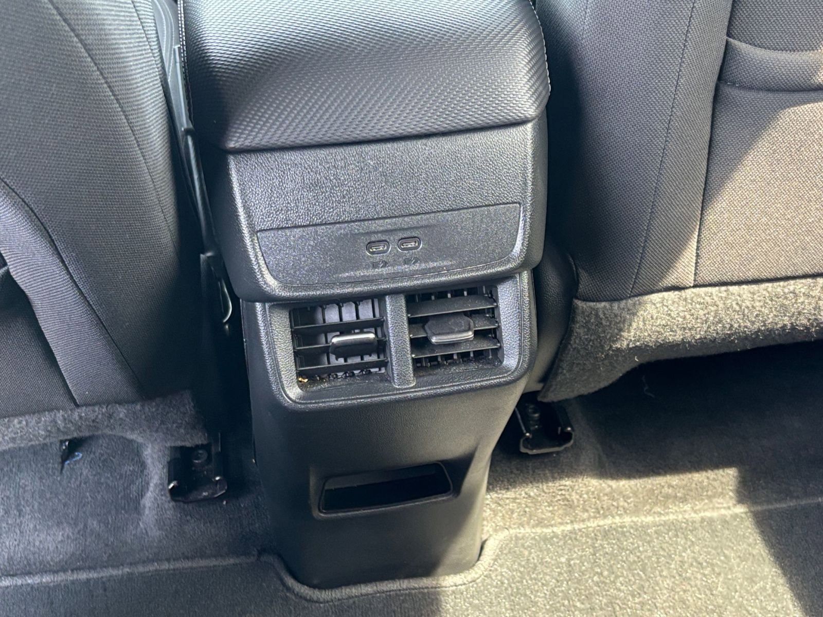 Used 2025 Chevrolet Equinox LT FWD image 22