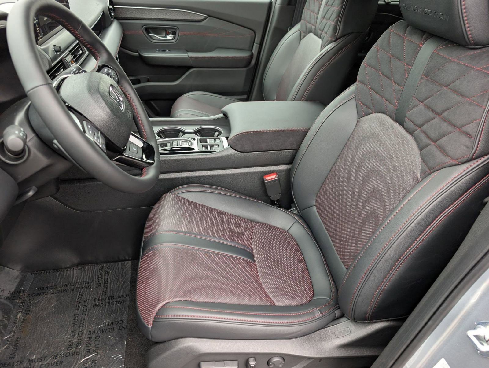 New 2026 Honda Pilot Black Edition image 5