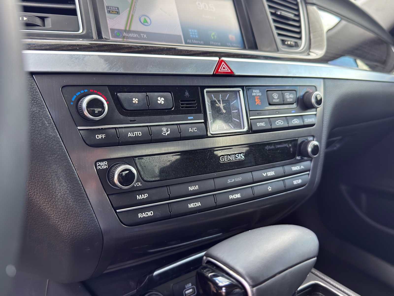 Used 2020 Genesis G80 3.8 RWD image 14