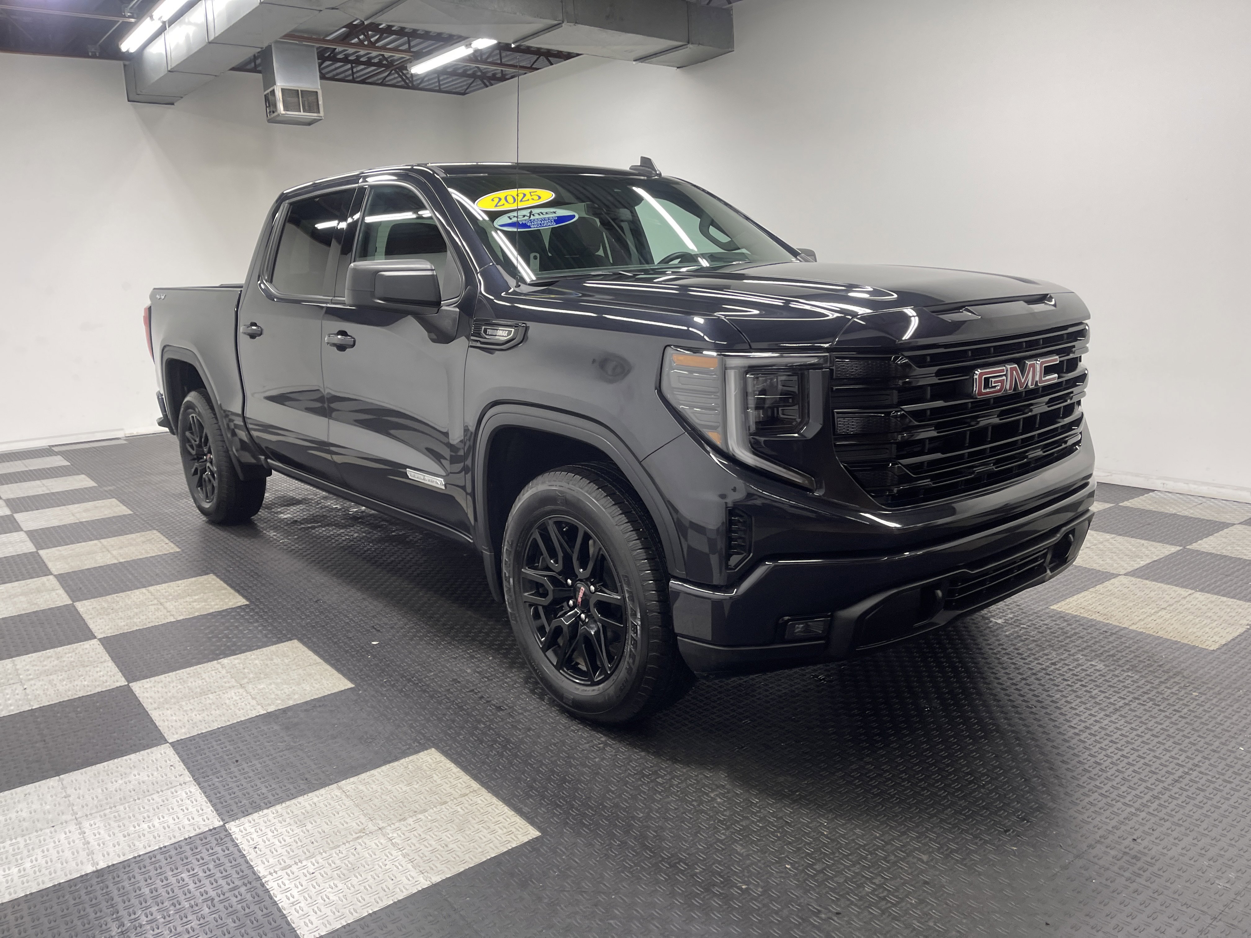 Used 2025 GMC Sierra 1500 Elevation image 6